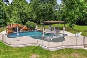 11605 Princess Margaret Ct, Montgomery, TX 77316 - Photo 31