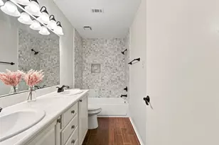 19 Village Knoll Pl Pl, The Woodlands, TX 77381 - Photo 29