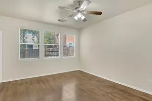 39 Camellia Grove Circle, The Woodlands, TX 77382 - Photo 13