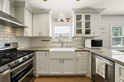 10718 Chevy Chase Drive, Houston, TX 77042 - Photo 19