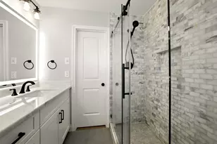 10718 Chevy Chase Dr, Houston, TX 77042 - Photo 35