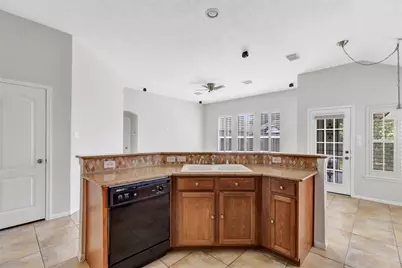 16002 NE Sonoma Park Drive, Houston, TX 77049 - Photo 11