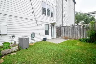 2222 Hilshire Lake Dr, Houston, TX 77080 - Photo 31