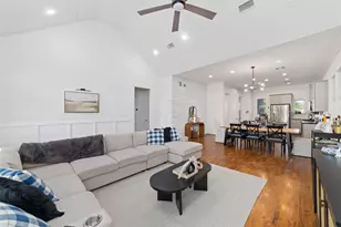 8726 Kempwood Dr, Houston, TX 77080 - Photo 7