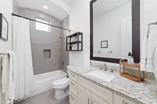 8726 Kempwood Dr, Houston, TX 77080 - Photo 25