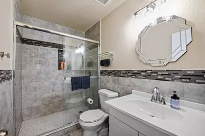 7130 Liberty Oak Court, Houston, TX 77049 - Photo 33