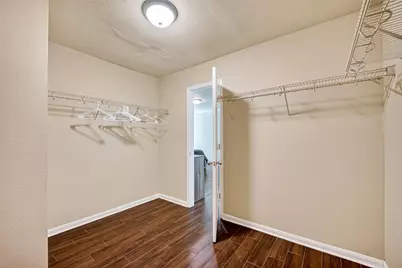 7130 Liberty Oak Court, Houston, TX 77049 - Photo 45