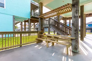 972 S Redfish, Crystal Beach, TX 77650 - Photo 3