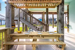 972 S Redfish, Crystal Beach, TX 77650 - Photo 7