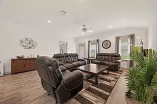 707 Silver Kettle Dr, Rosharon, TX 77583 - Photo 7
