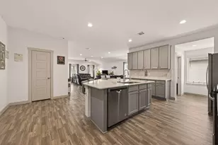 707 Silver Kettle Dr, Rosharon, TX 77583 - Photo 11