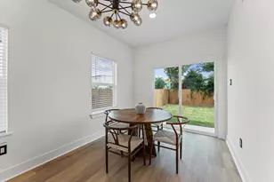 8605 Amadwe St, Houston, TX 77051 - Photo 11