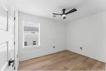 8605 Amadwe Street #B, Houston, TX 77051 - Photo 17