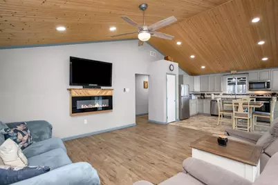 600 Pine Island Cove Road, Grapeland, TX 75844 - Photo 11