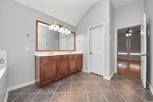 18403 Sierra Falls Ct, Tomball, TX 77377 - Photo 9
