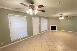 9559 Carmalee St, Houston, TX 77075 - Photo 3