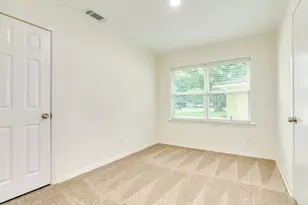 408 Gardenia St, Lake Jackson, TX 77566 - Photo 17