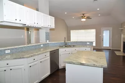 5723 Parryville Drive, Houston, TX 77041 - Photo 5