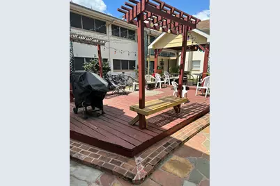 301 Avondale Street #15, Houston, TX 77006 - Photo 9