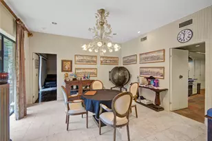526 Bolton Pl, Houston, TX 77024 - Photo 13