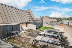 526 Bolton Pl, Houston, TX 77024 - Photo 45