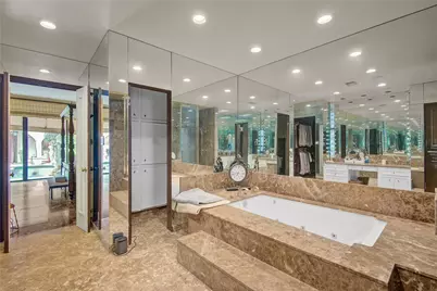 526 Bolton Place, Houston, TX 77024 - Photo 23