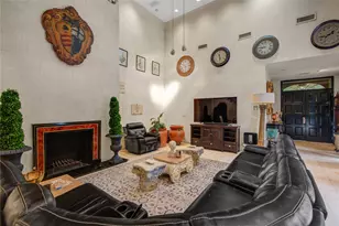 526 Bolton Pl, Houston, TX 77024 - Photo 11