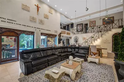 526 Bolton Place, Houston, TX 77024 - Photo 9