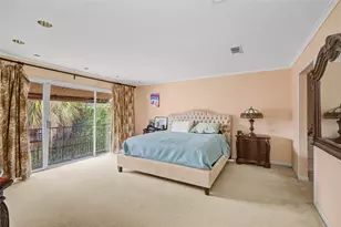 526 Bolton Pl, Houston, TX 77024 - Photo 37