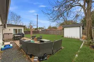 5807 Ettrick Dr, Houston, TX 77035 - Photo 37