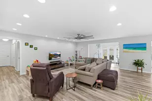 5807 Ettrick Dr, Houston, TX 77035 - Photo 7