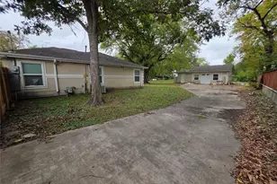 12417 Dumas St, Houston, TX 77034 - Photo 21
