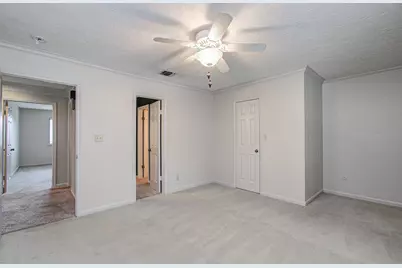 2 Hickory Shadows Drive, Houston, TX 77055 - Photo 45