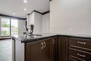 2 Hickory Shadows Dr, Houston, TX 77055 - Photo 19
