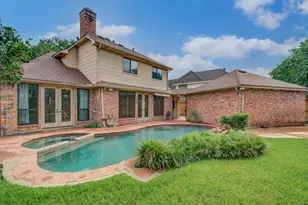 2 Hickory Shadows Dr, Houston, TX 77055 - Photo 47