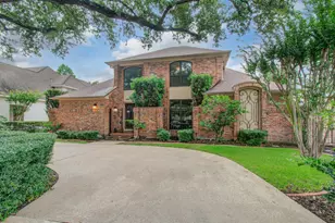2 Hickory Shadows Dr, Houston, TX 77055 - Photo 5