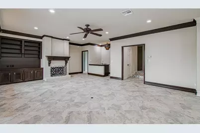 2 Hickory Shadows Drive, Houston, TX 77055 - Photo 15