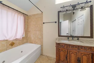 12311 Exbury Court, Tomball, TX 77377 - Photo 11