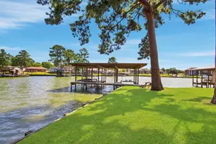 199 Lake Dr, Onalaska, TX 77360 - Photo 3