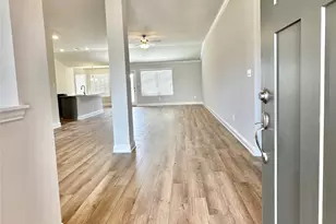4318 Karam Lndg, Dickinson, TX 77539 - Photo 5