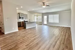 4318 Karam Lndg, Dickinson, TX 77539 - Photo 7