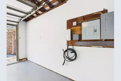 2432 Chimney Rock Road, Houston, TX 77056 - Photo 43