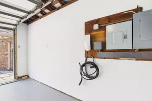 2432 Chimney Rock Rd, Houston, TX 77056 - Photo 43