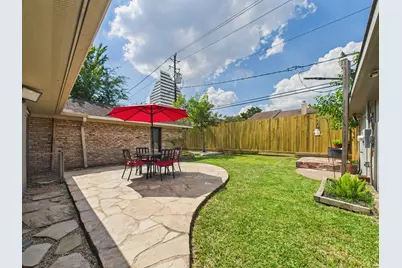 2432 Chimney Rock Road, Houston, TX 77056 - Photo 19