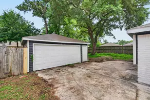 24106 Spring Mill Ln, Spring, TX 77373 - Photo 5