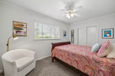 10226 Ivyridge Road, Houston, TX 77043 - Photo 35