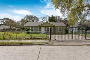 3938 Daphne St, Houston, TX 77021 - Photo 1