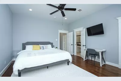 1330 W 25th Street #C, Houston, TX 77008 - Photo 27