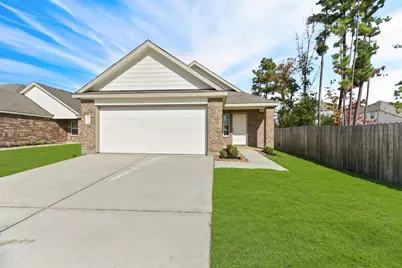 112 Cape Buffalo Drive, Huntsville, TX 77320 - Photo 1