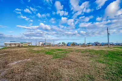 1109 Gator Point, Crystal Beach, TX 77650 - Photo 9